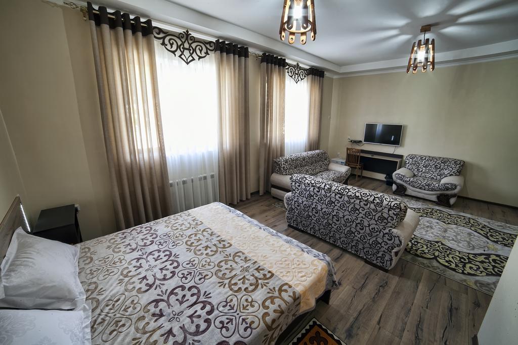 Ethno Boutique Hotel أوش الغرفة الصورة